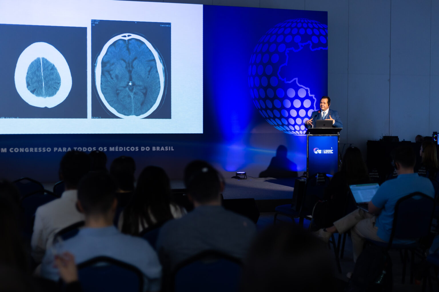 Palestrantes da mesa redonda de Neurocirurgia destacam o importante papel do médico generalista no atendimento inicial do paciente