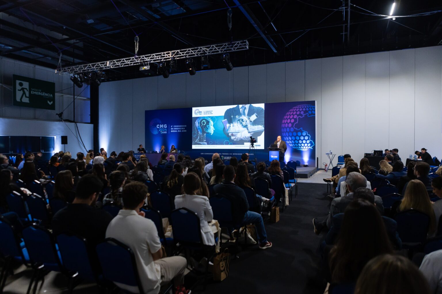 Mesa redonda de Medicina de Emergência destaca a valorização do médico emergencista e suas ferramentas de trabalho